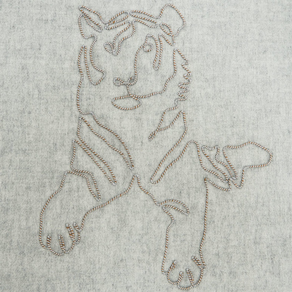 HERMES Muffler Tiger King Gris Claire Cine Brode Cashmere H391632T 02 Men's - Picture 4 of 6